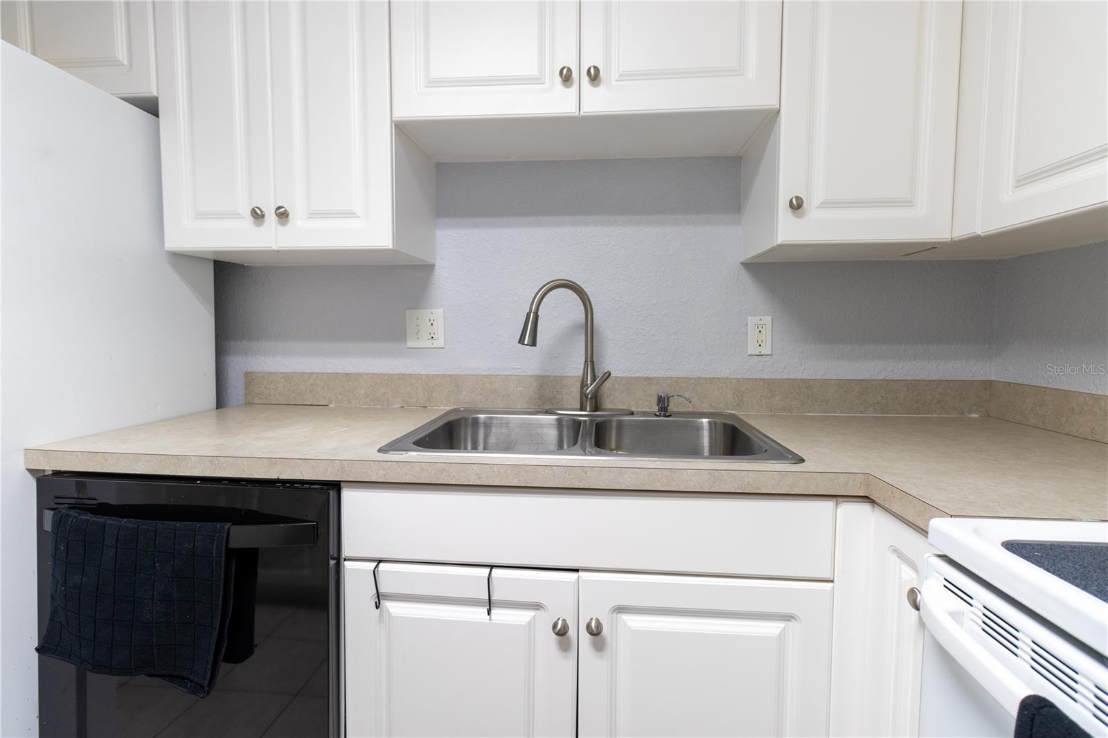 CRICKET CLUB CONDO - Residential