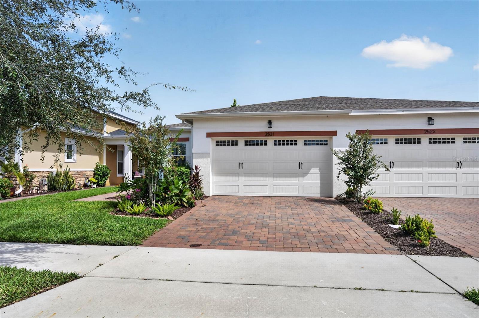 2521 YELLOW BRICK ROAD