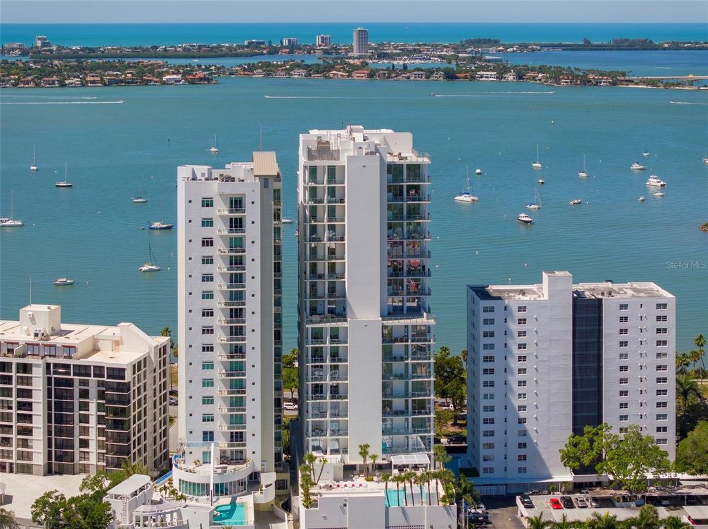 Photo of 605 S Gulfstream Avenue #5S, Sarasota, FL 34236 (MLS # A4662263)