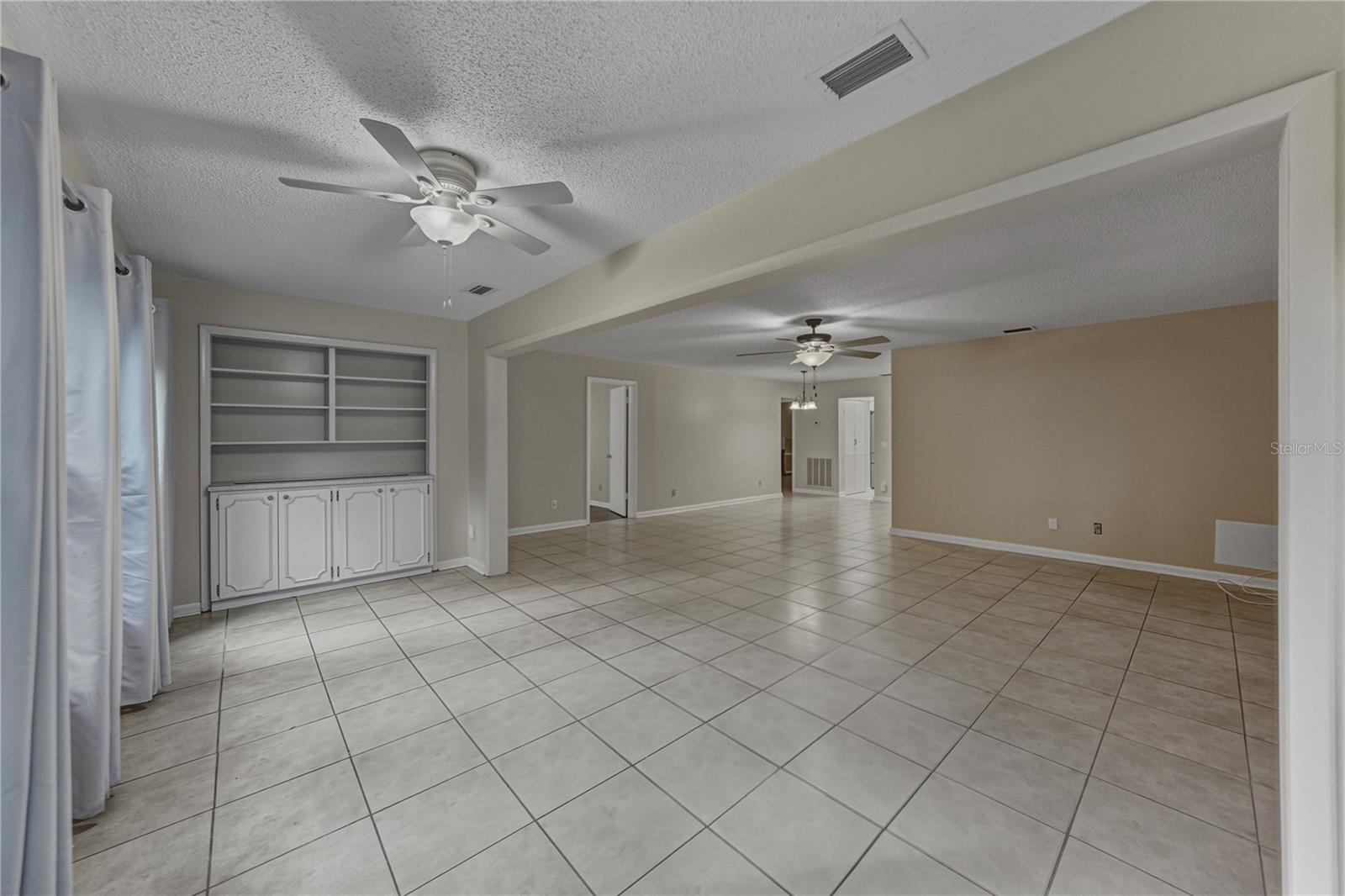 ORCHID SPGS VILL 200 CONDO - Residential