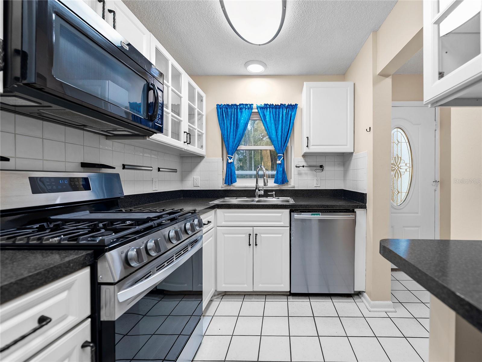 ORCHID SPGS VILL 200 CONDO - Residential