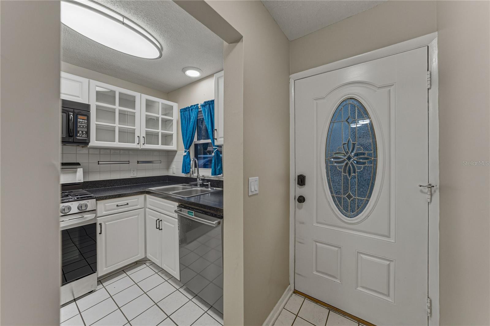 ORCHID SPGS VILL 200 CONDO - Residential