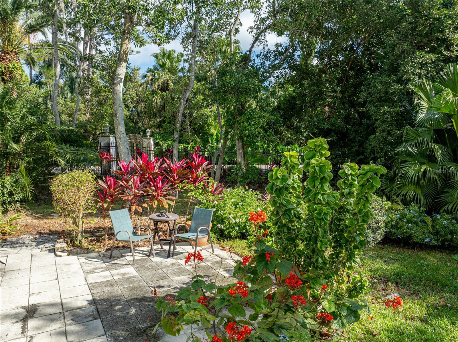 ORCHID SPGS VILL 200 CONDO - Residential