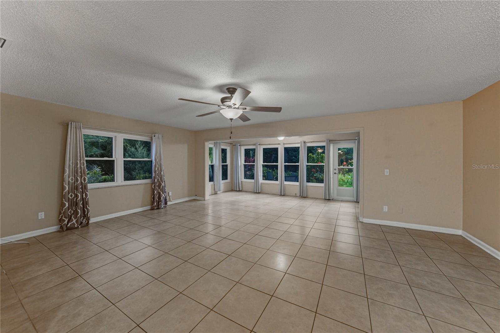 ORCHID SPGS VILL 200 CONDO - Residential