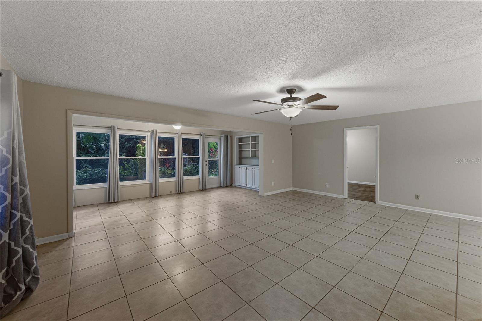 ORCHID SPGS VILL 200 CONDO - Residential