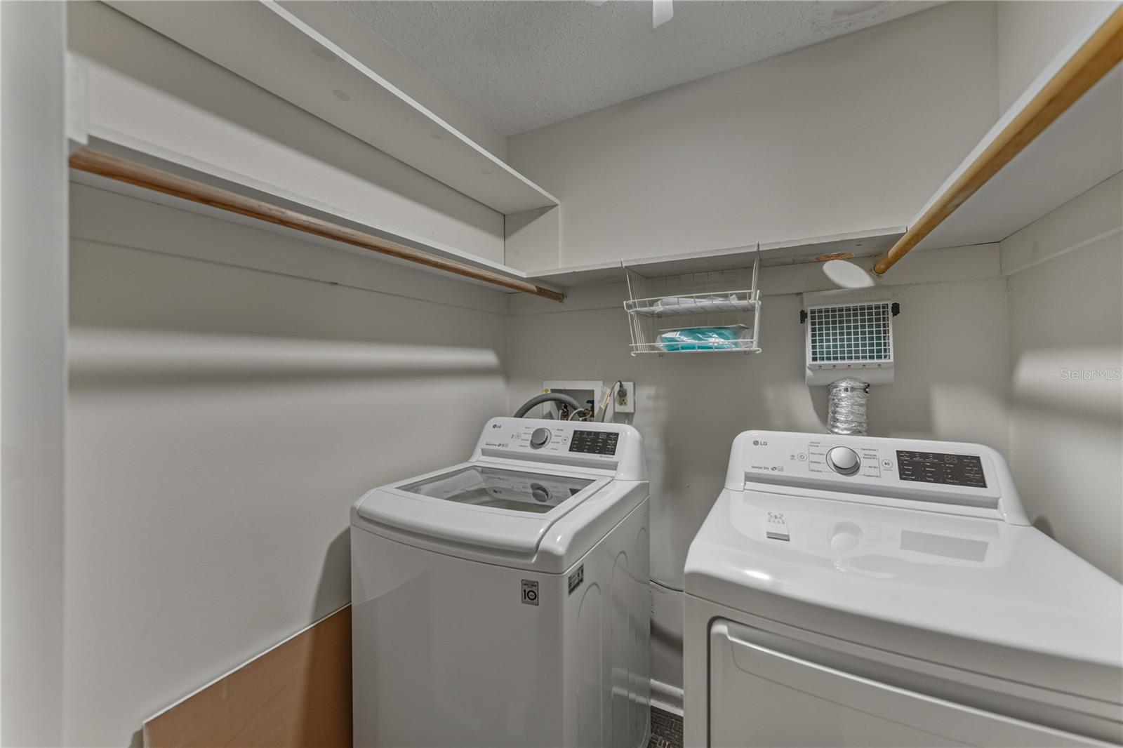 ORCHID SPGS VILL 200 CONDO - Residential