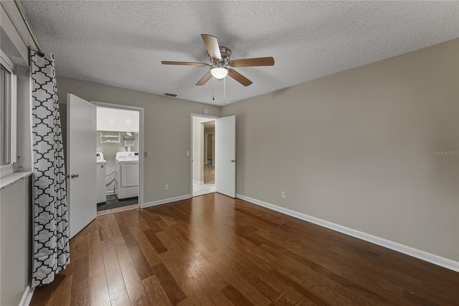 ORCHID SPGS VILL 200 CONDO - Residential