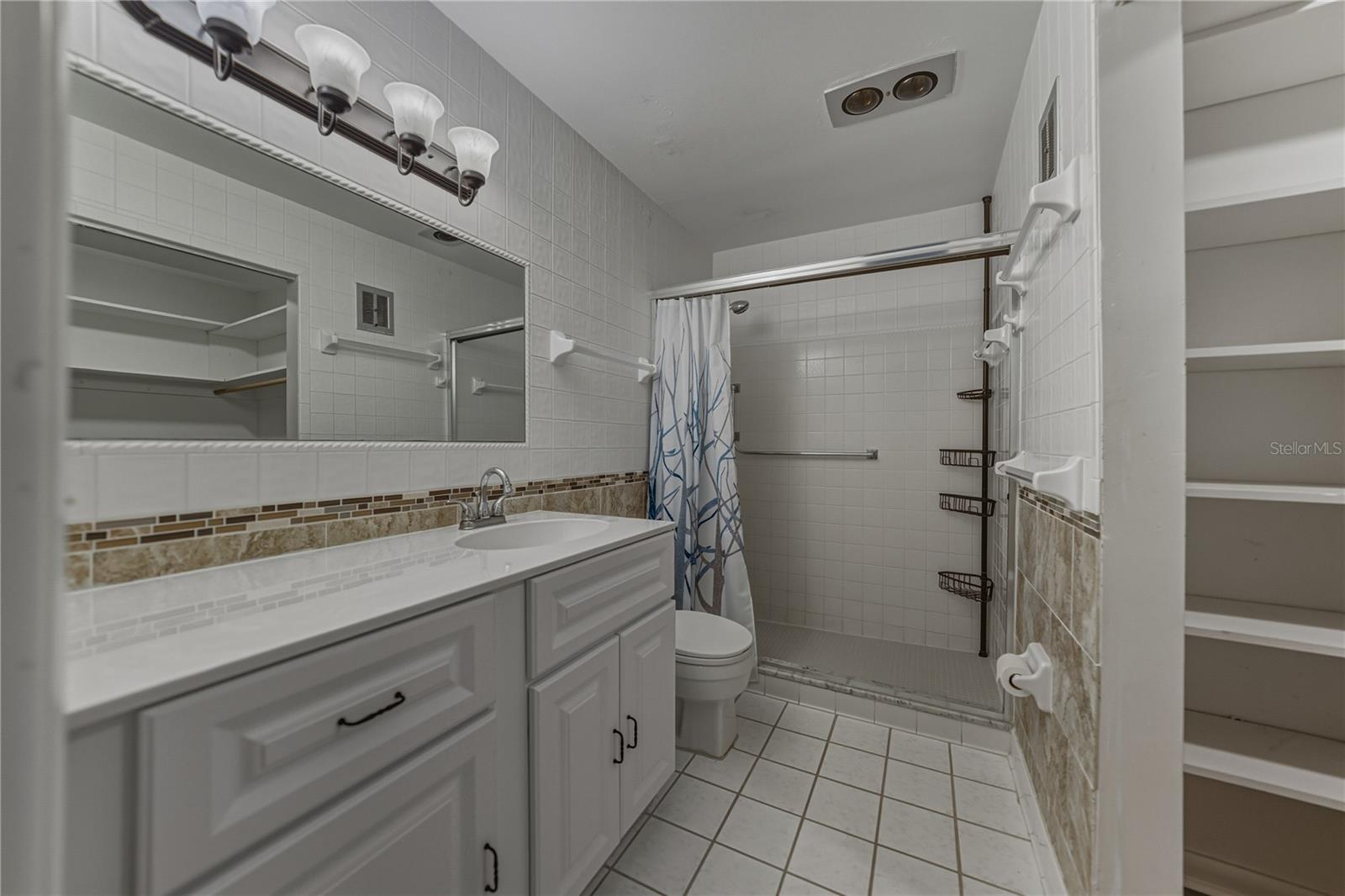 ORCHID SPGS VILL 200 CONDO - Residential