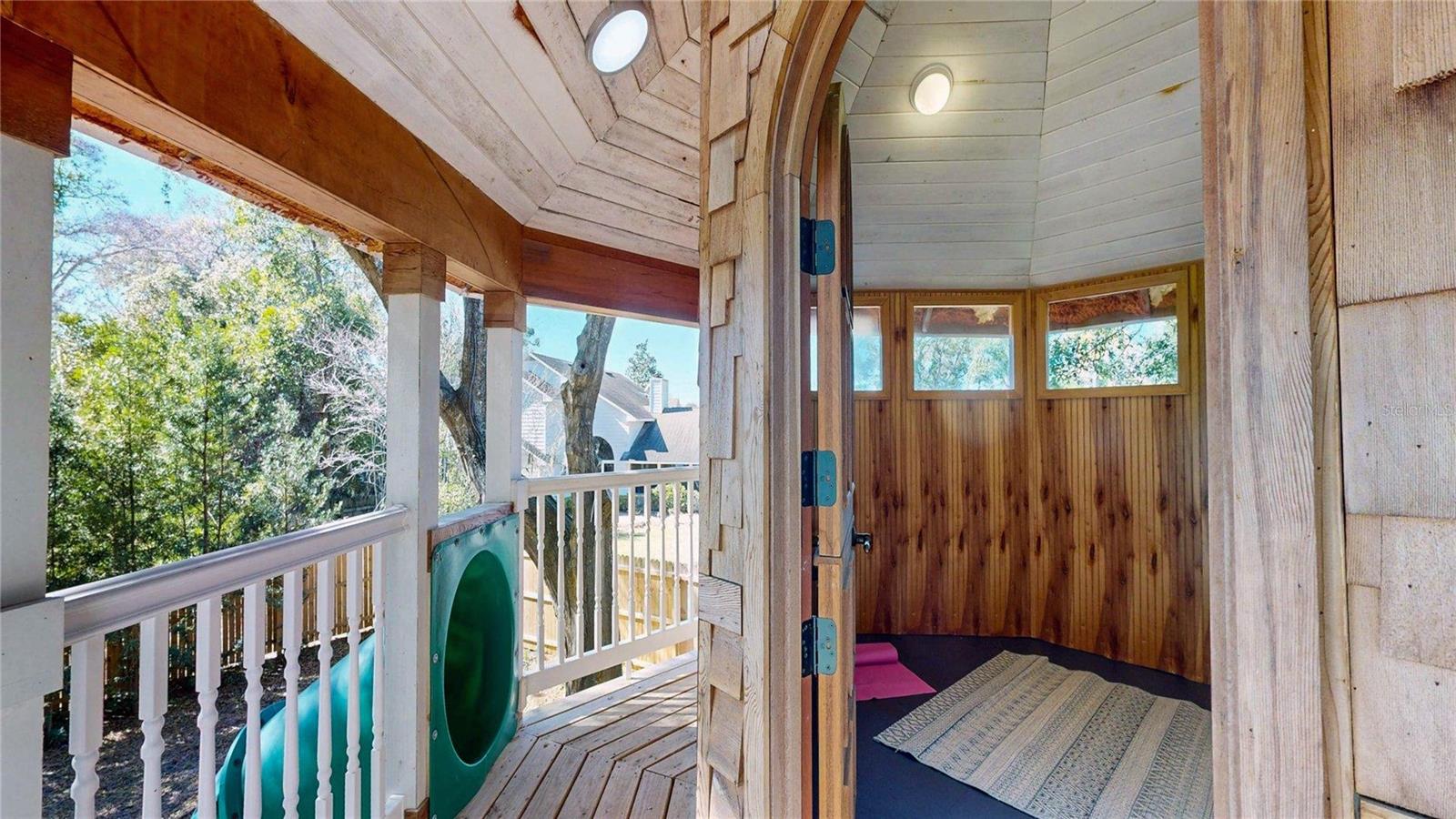 THE LAKES - Residential