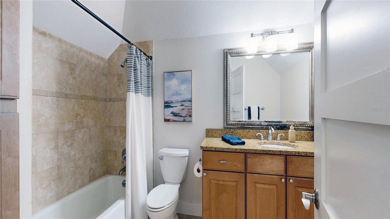 THE LAKES - Residential