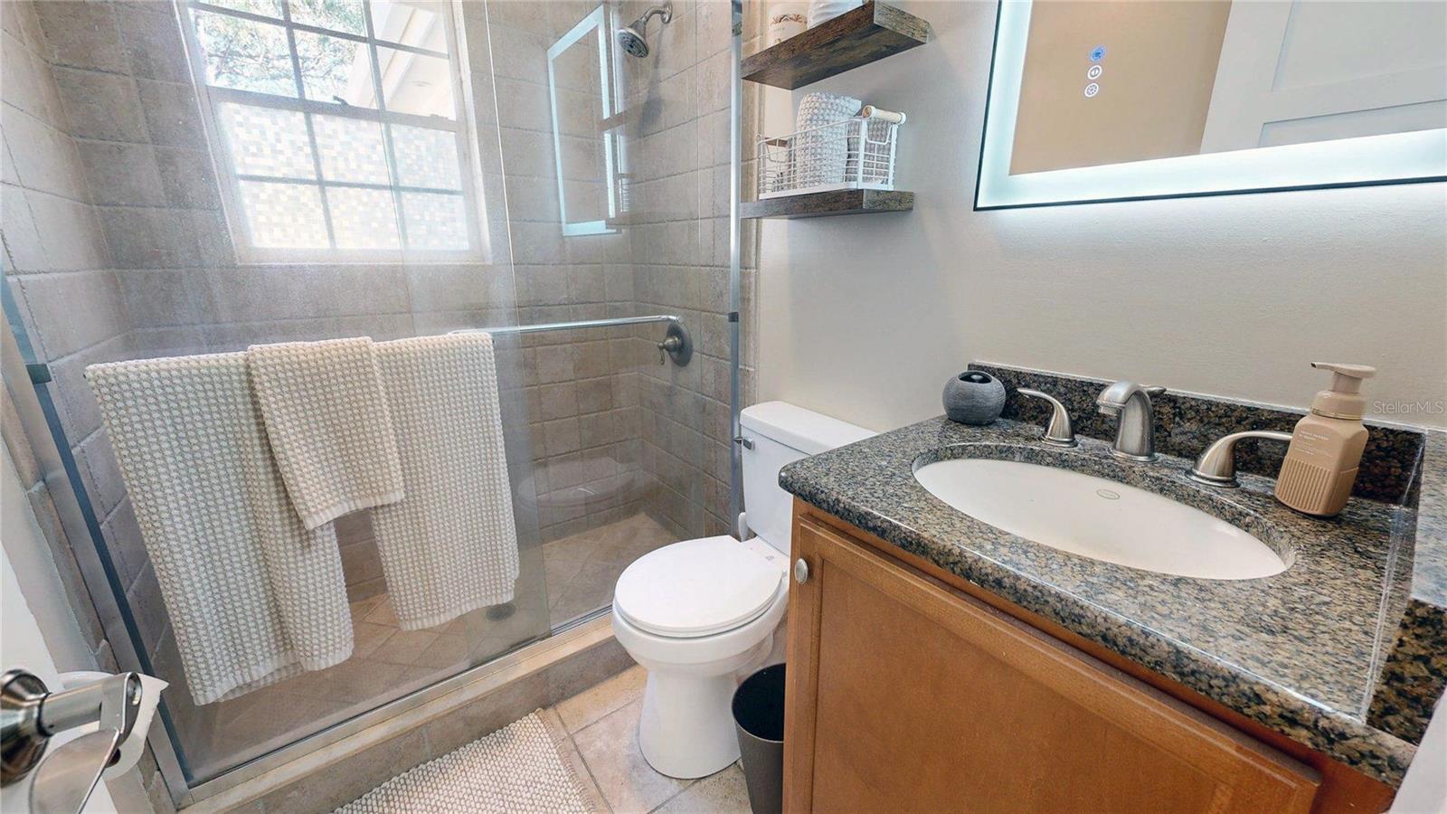 THE LAKES - Residential