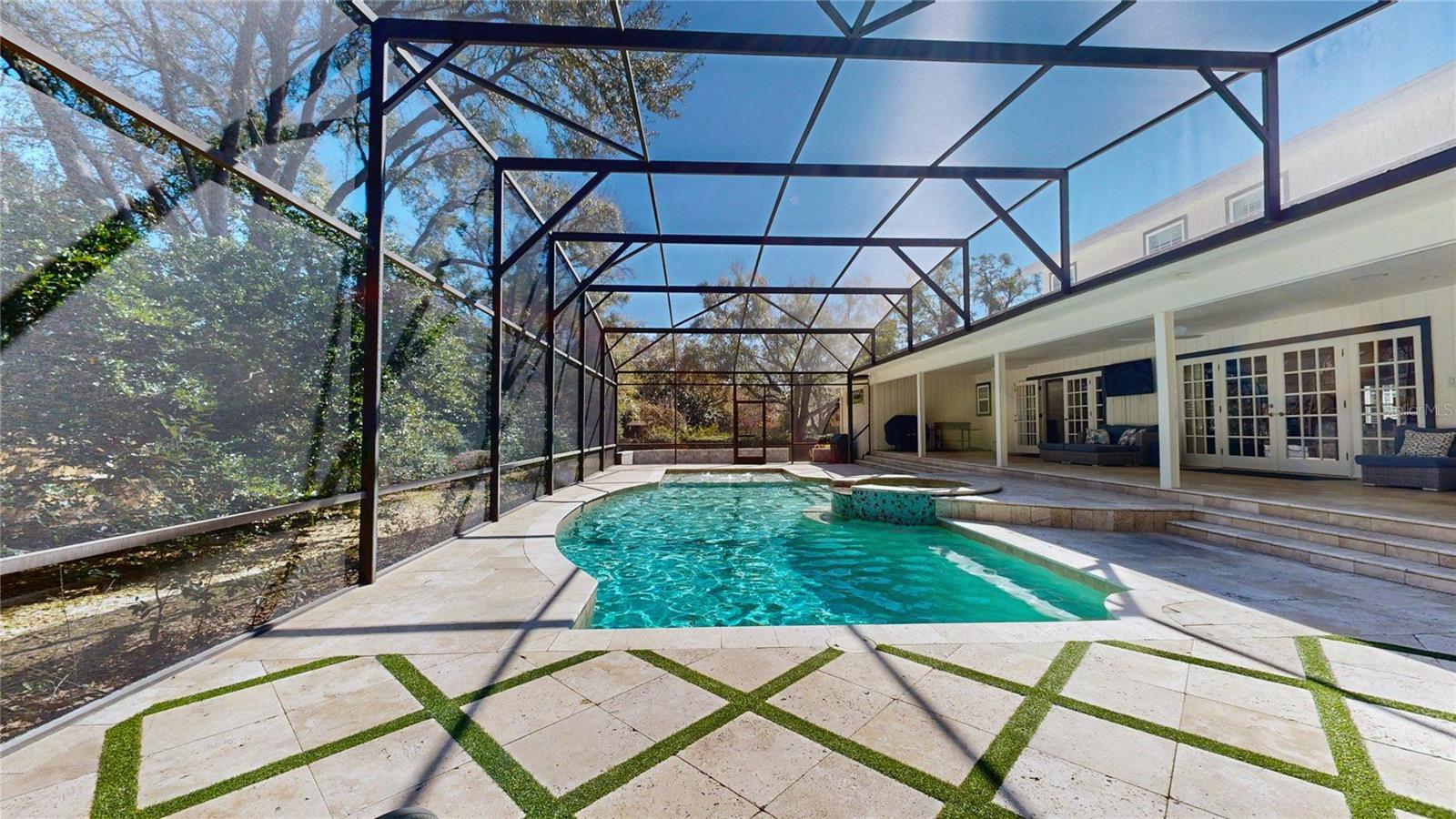 THE LAKES - Residential