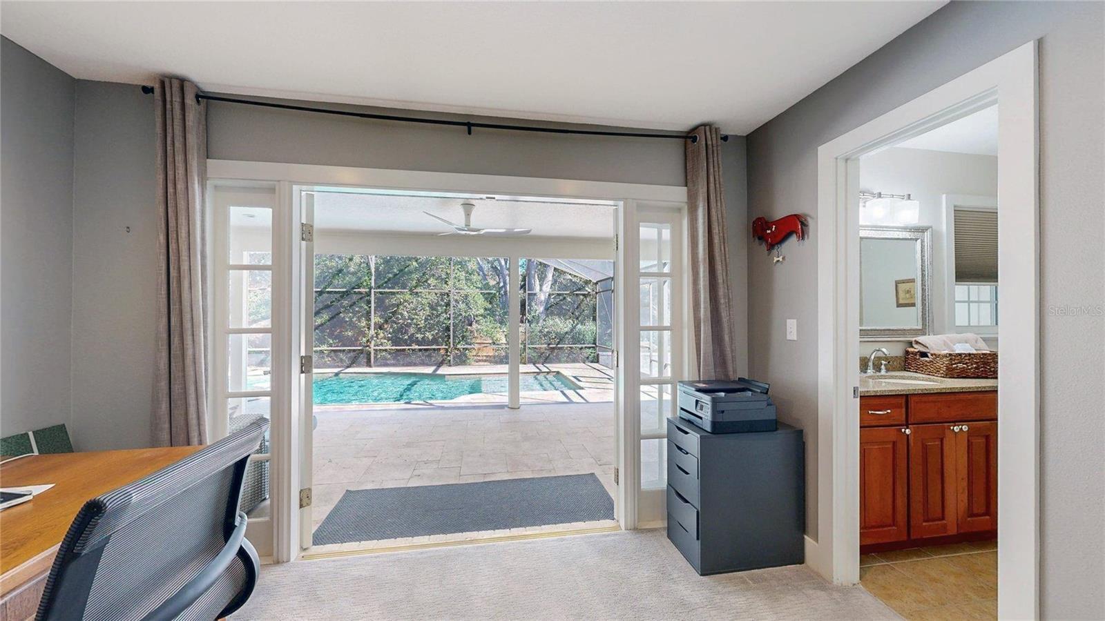 THE LAKES - Residential