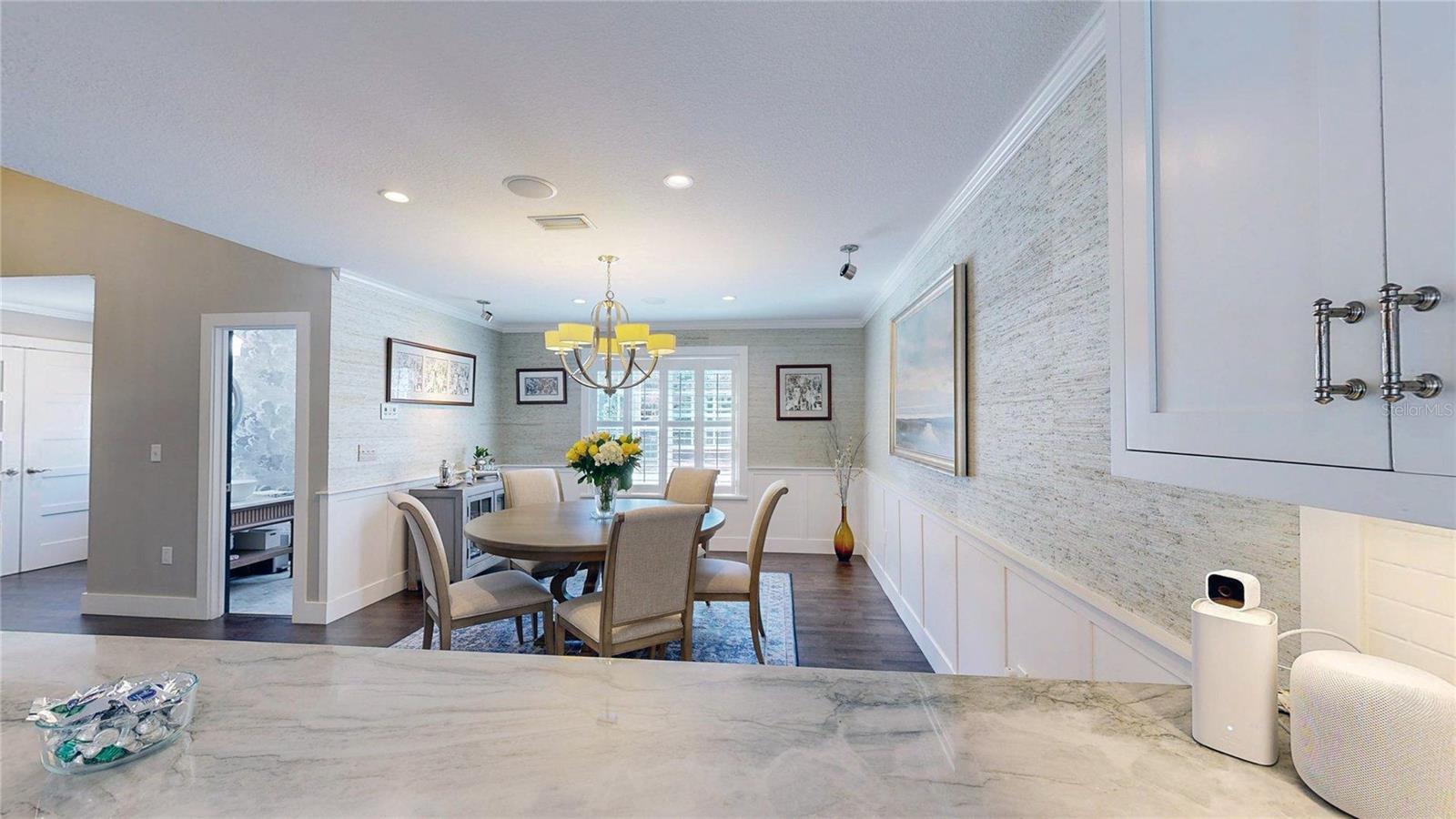 THE LAKES - Residential