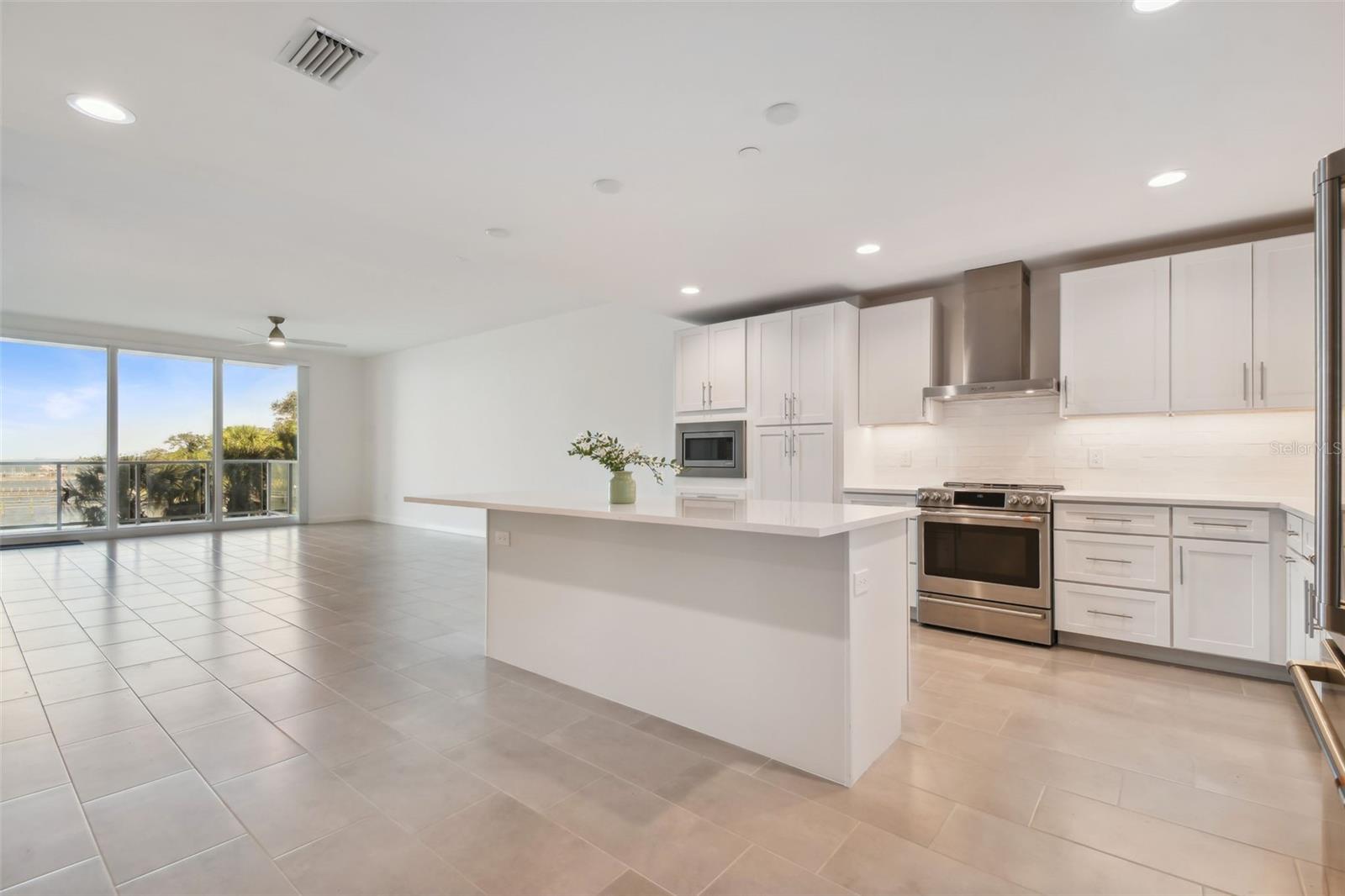 920 N OSCEOLA AVENUE 304