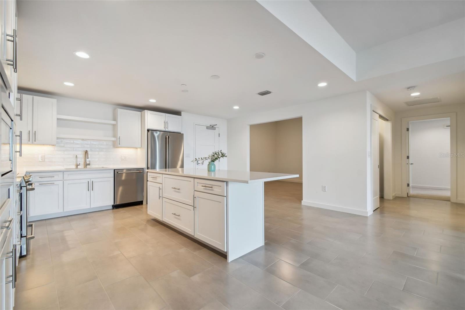 MARINA BAY 880 CONDO - Residential Lease