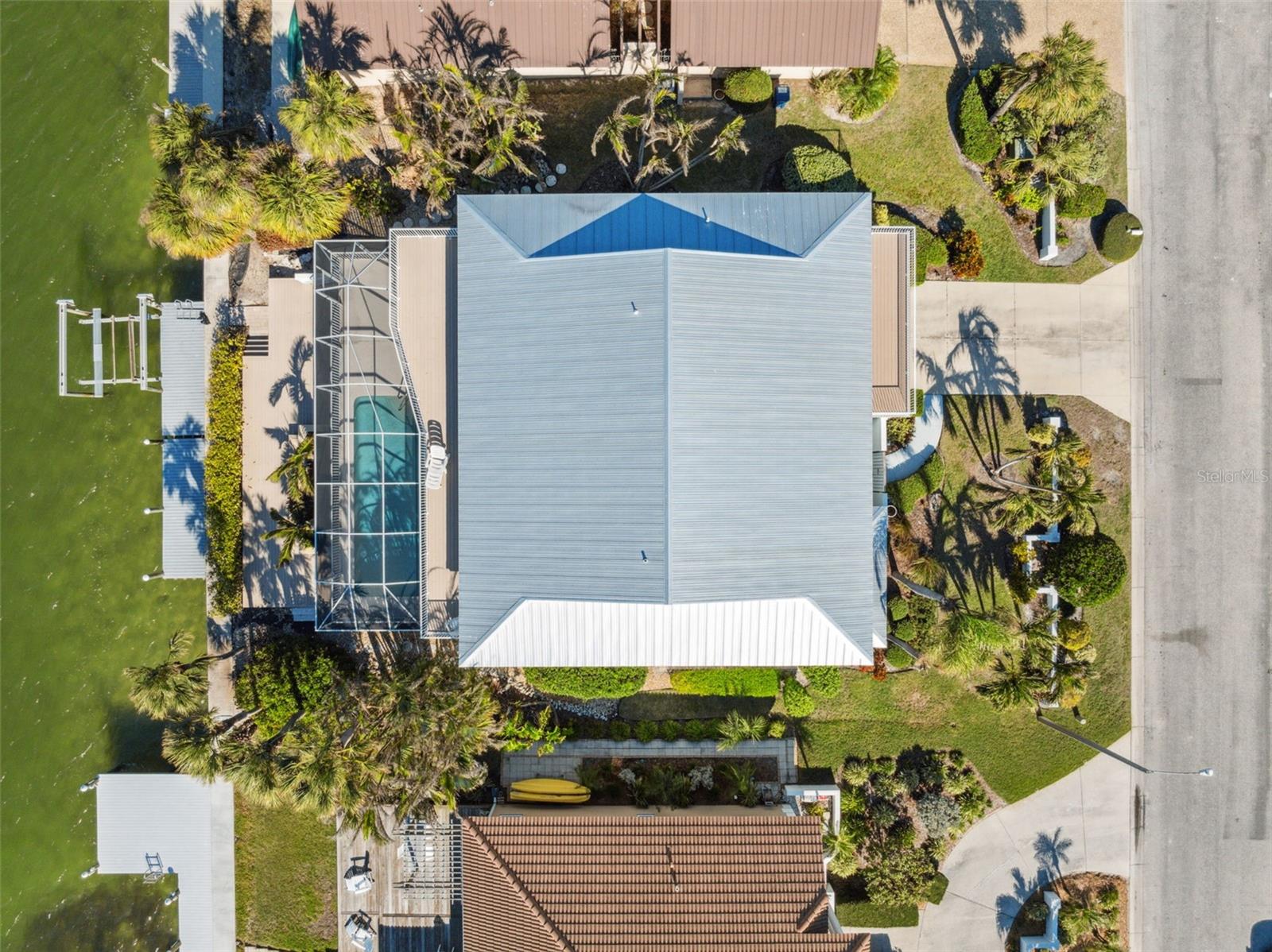 NORTH POINT HARBOUR UNIT THREE - Residential