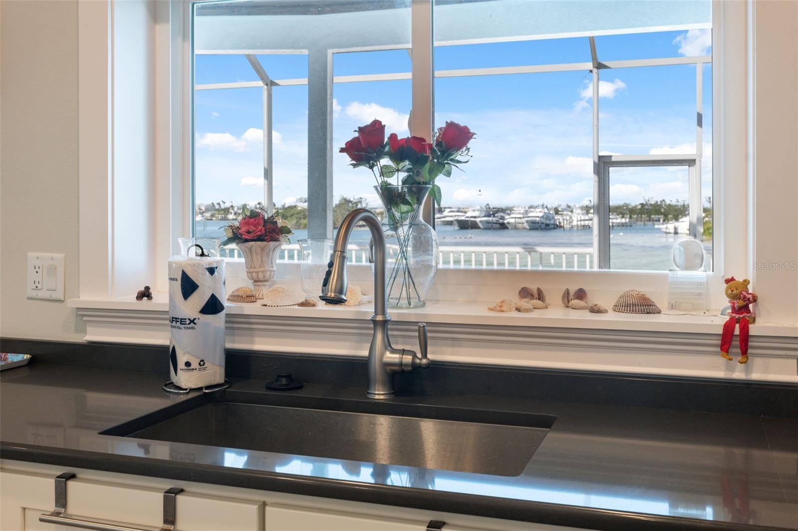 NORTH POINT HARBOUR UNIT THREE - Residential