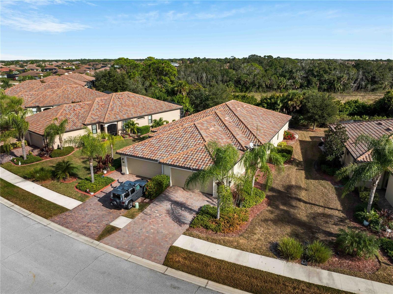 GRAN PARADISO PH 1 - Residential