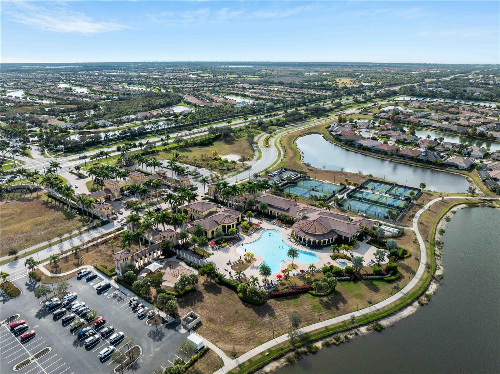 GRAN PARADISO PH 1 - Residential