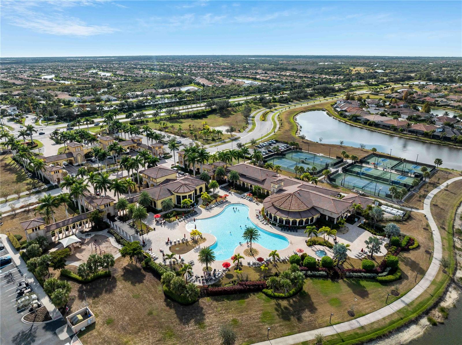 GRAN PARADISO PH 1 - Residential