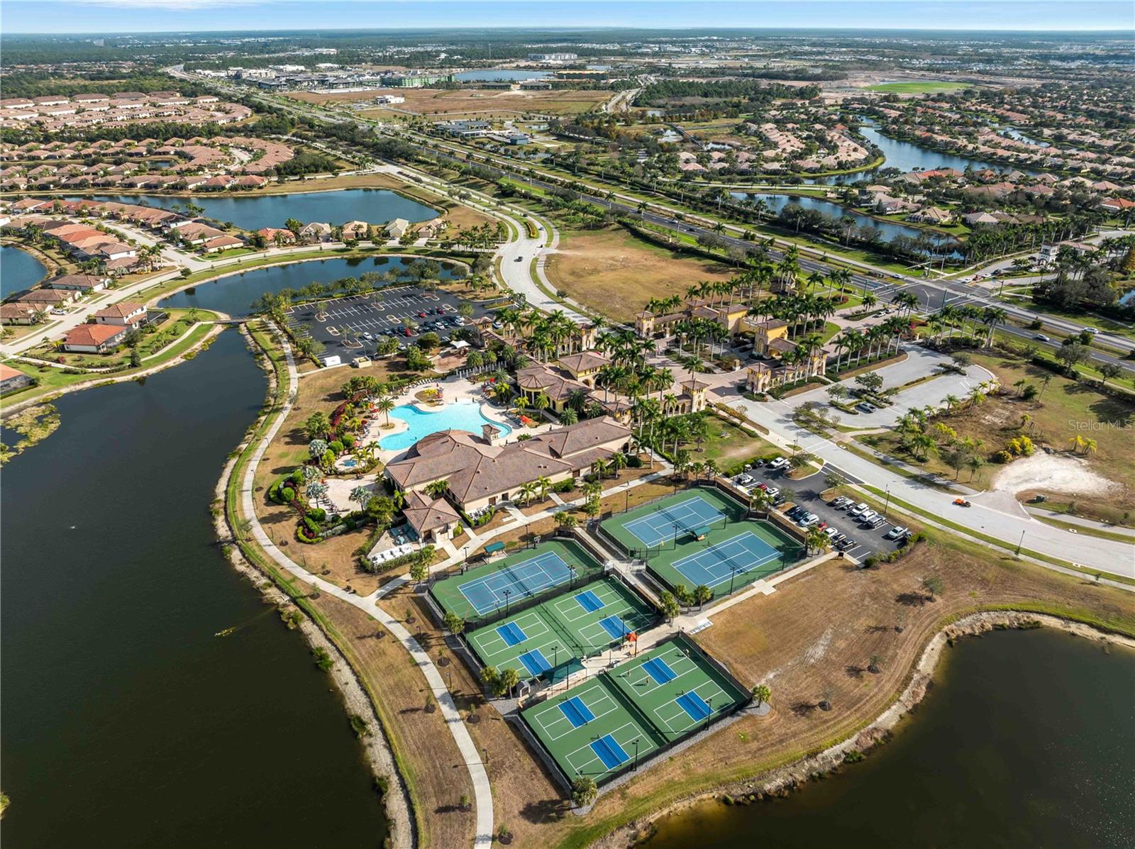 GRAN PARADISO PH 1 - Residential