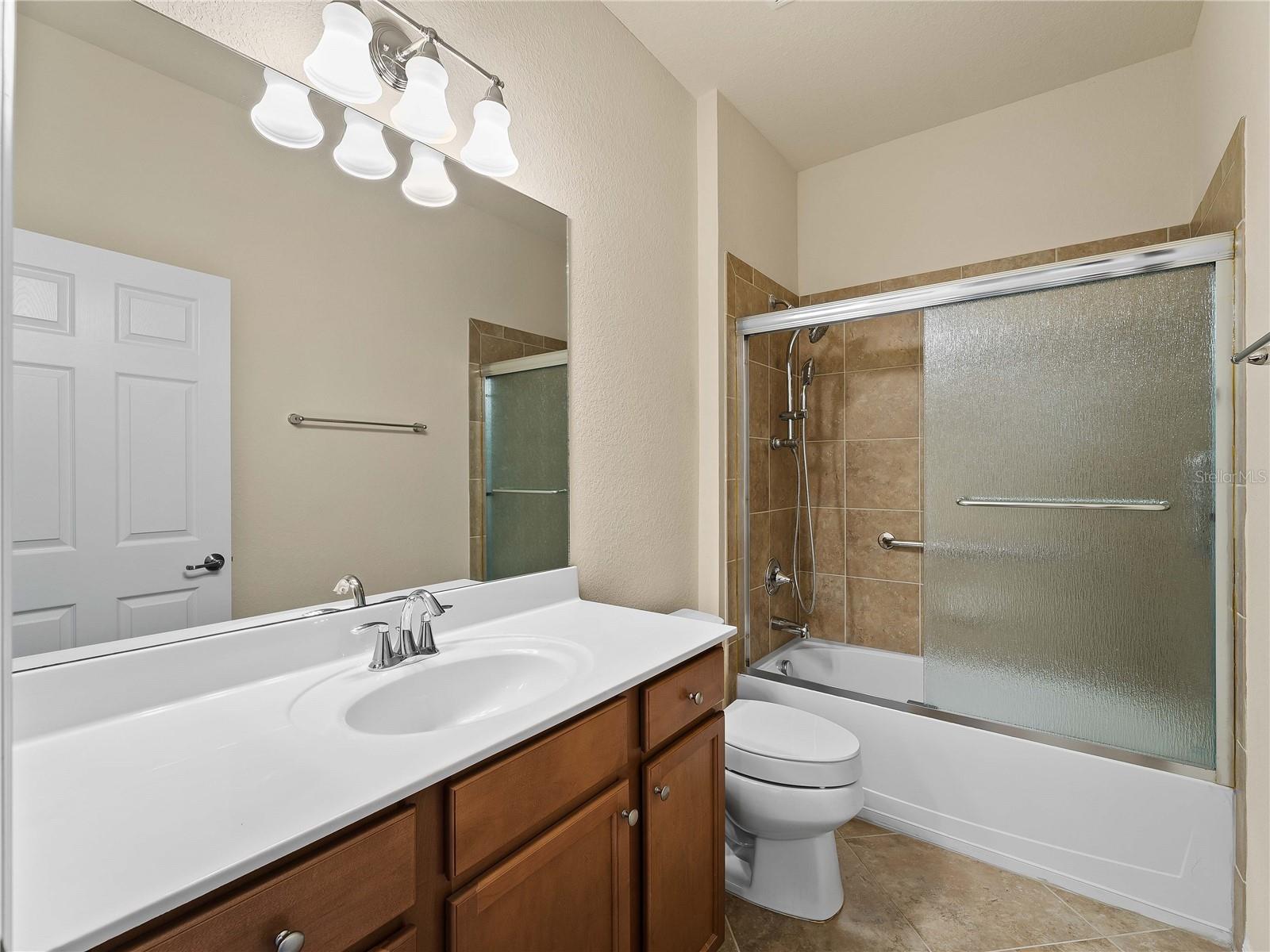 GRAN PARADISO PH 1 - Residential