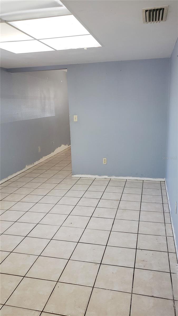 WELLESLEY ACRES - Residential