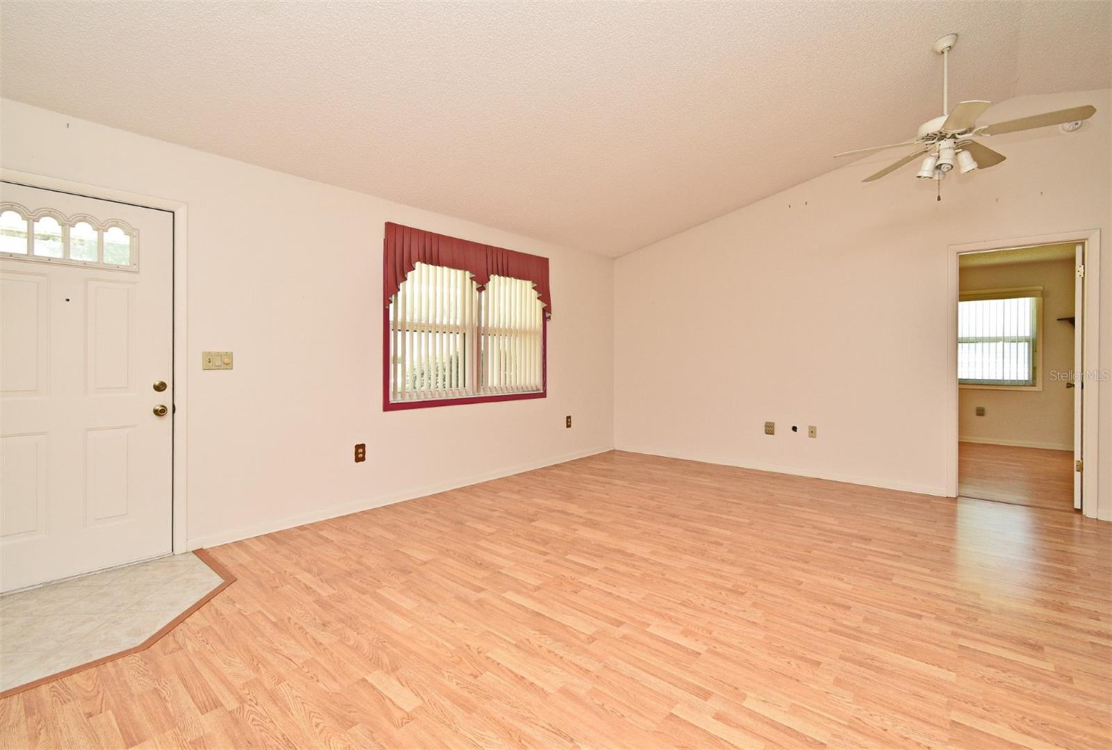 1902 TWEED COURT