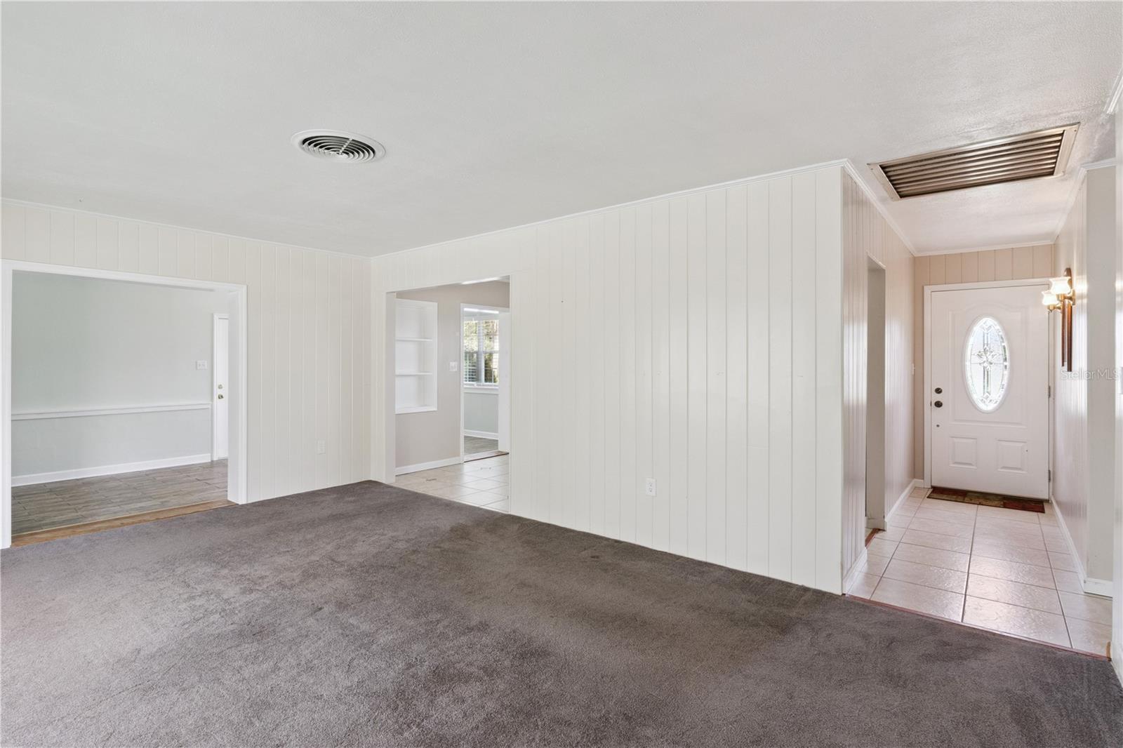 RIDGE MANOR - Residential