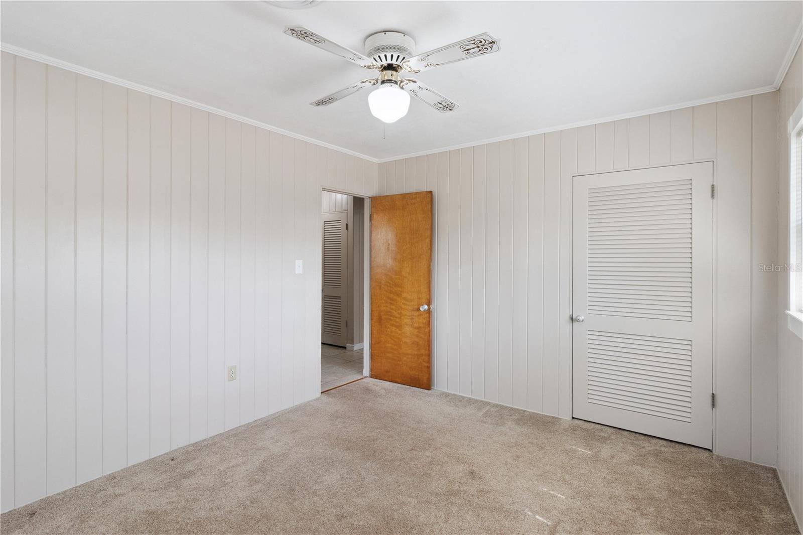 RIDGE MANOR - Residential