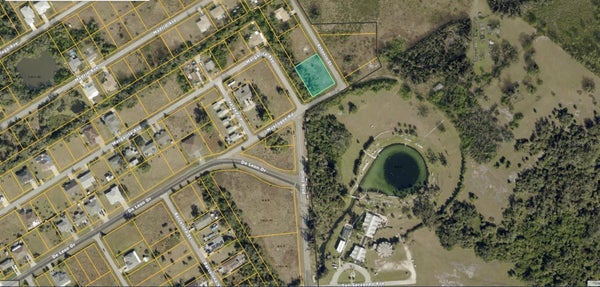 2 2ND ST, ENGLEWOOD, FL 34223 - Image 87ff02dda62796fa417c4bbf4efabd05/3980968808