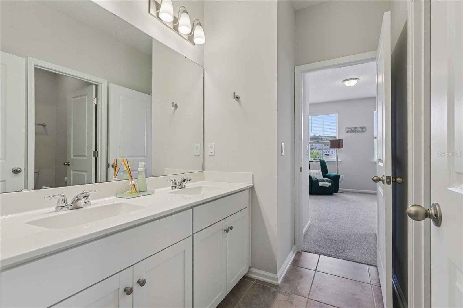 HOLLY FOREST - Residential