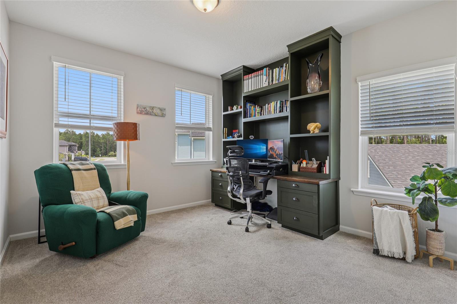 HOLLY FOREST - Residential