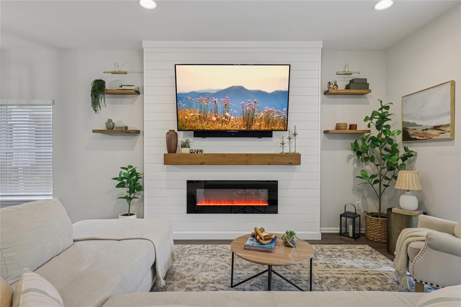 HOLLY FOREST - Residential