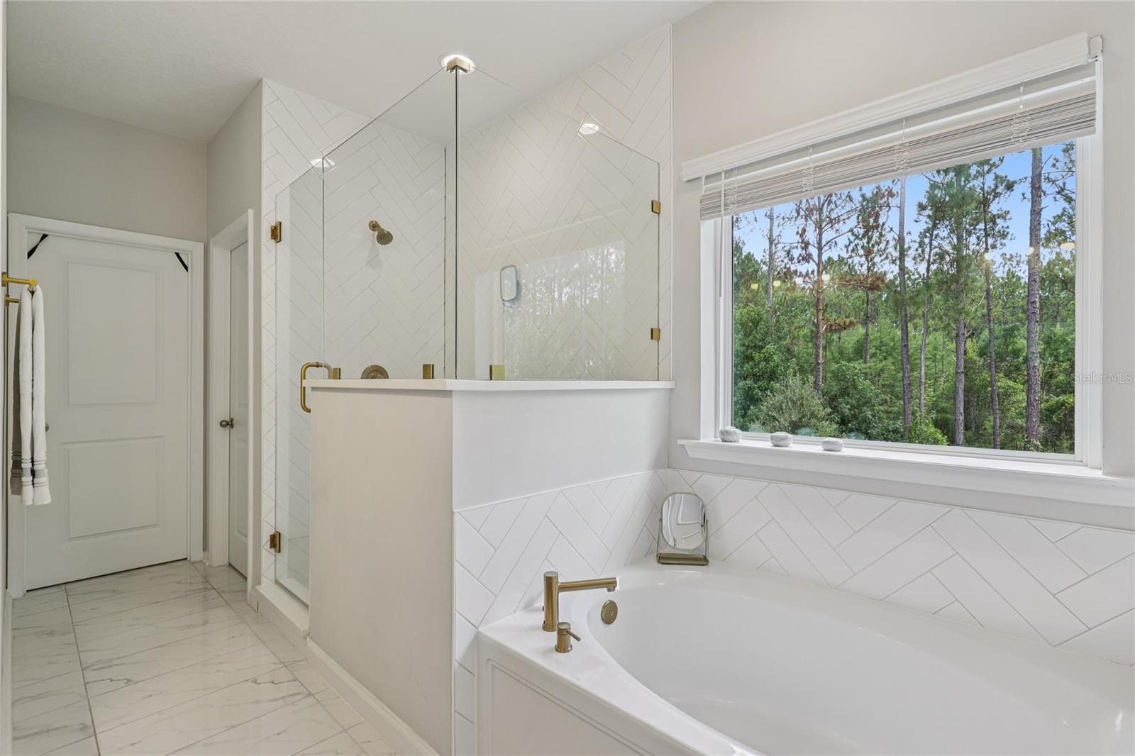 HOLLY FOREST - Residential