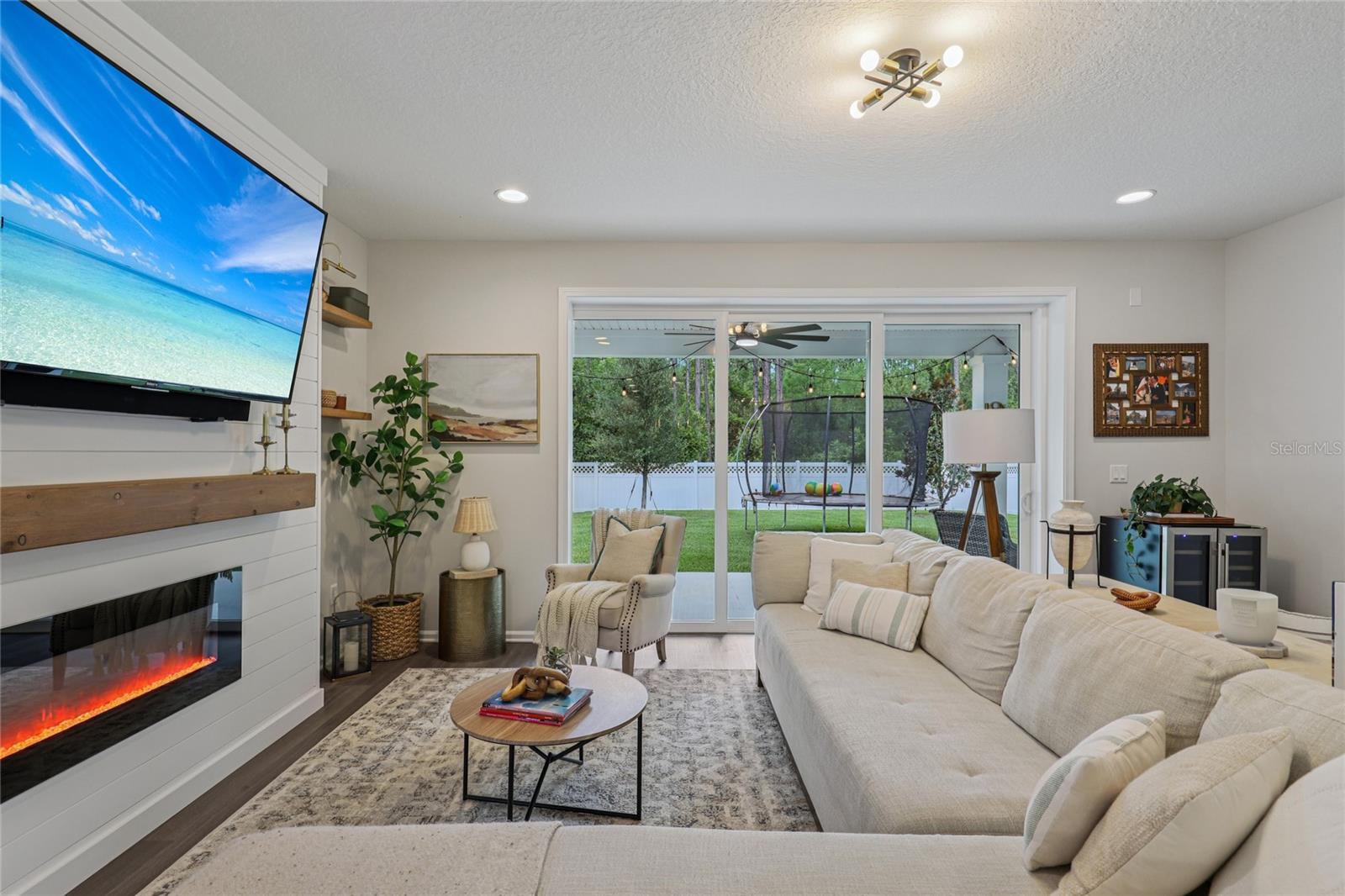 HOLLY FOREST - Residential