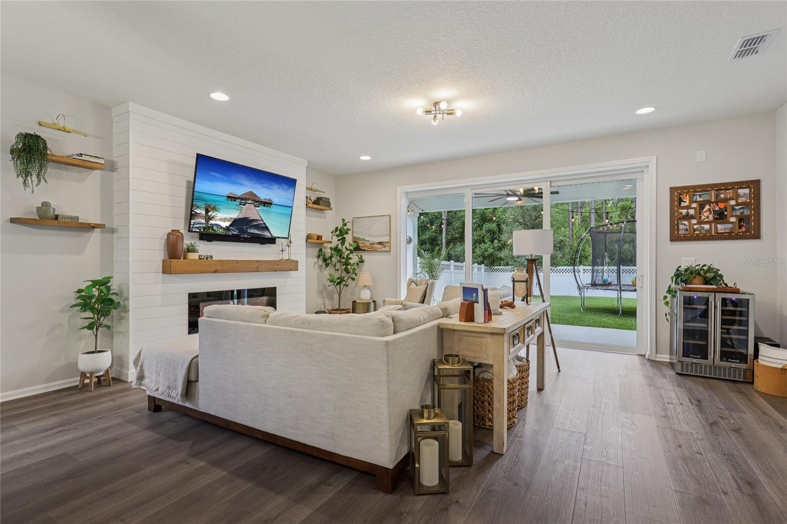 HOLLY FOREST - Residential