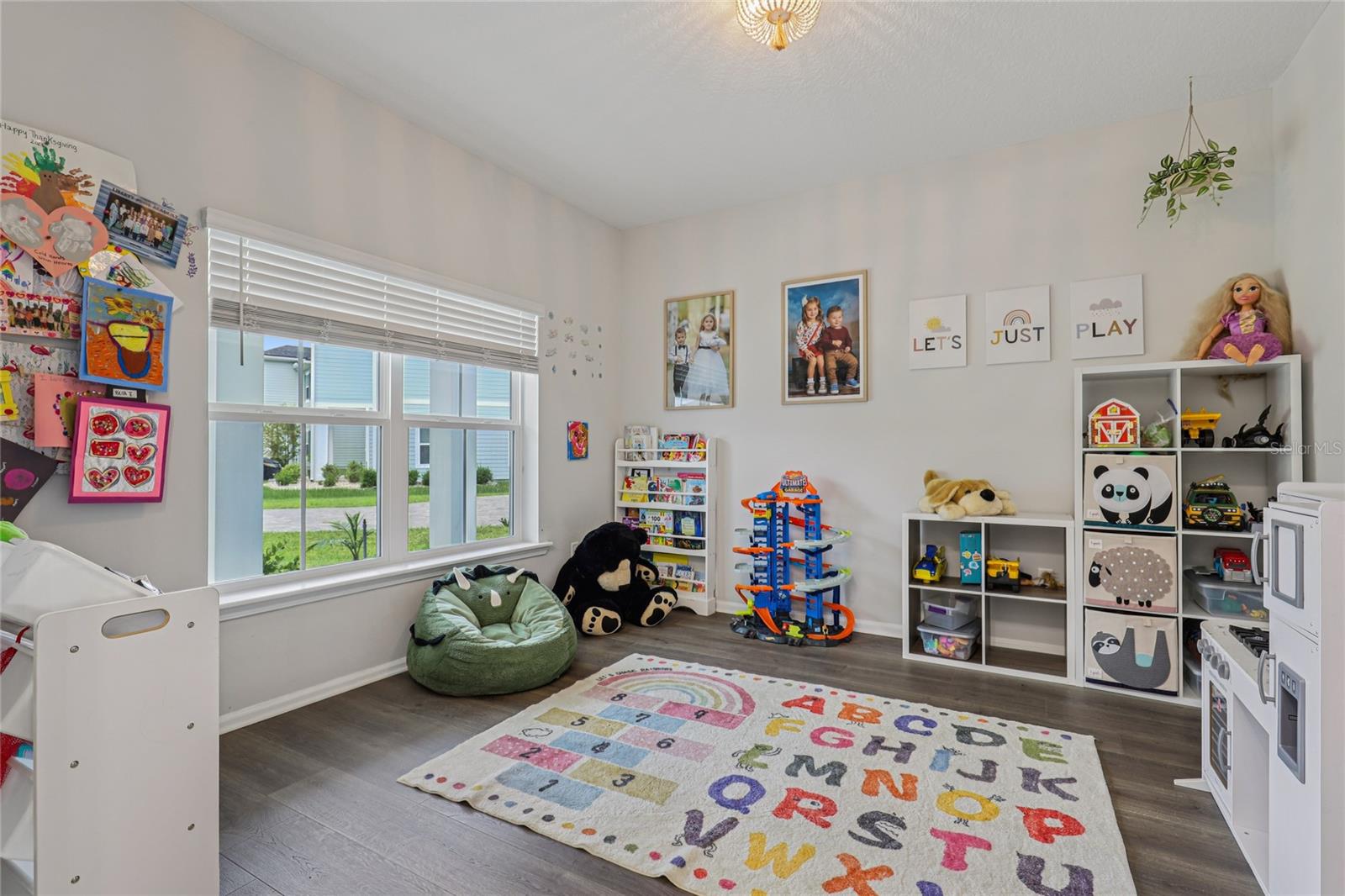 HOLLY FOREST - Residential