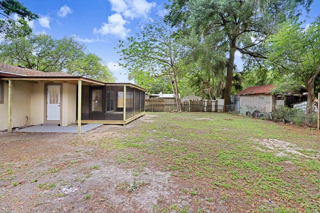 CLARKS ADD TO PLANT CTY - Residential