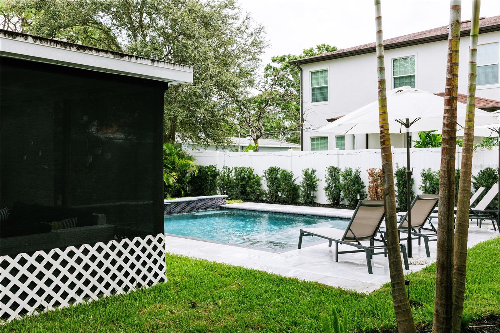 MANHATTAN MANOR REV - Residential Lease