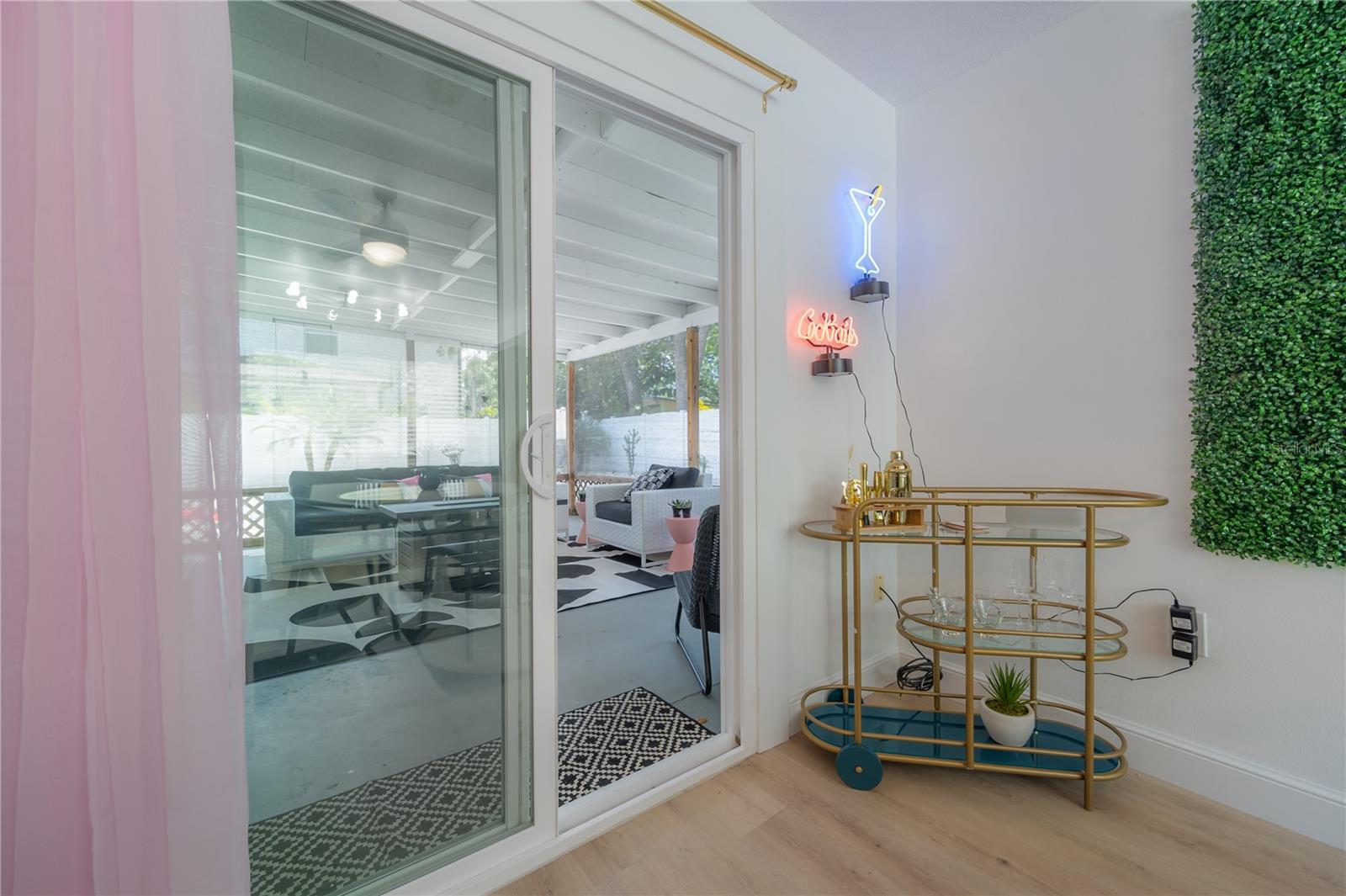 MANHATTAN MANOR REV - Residential Lease