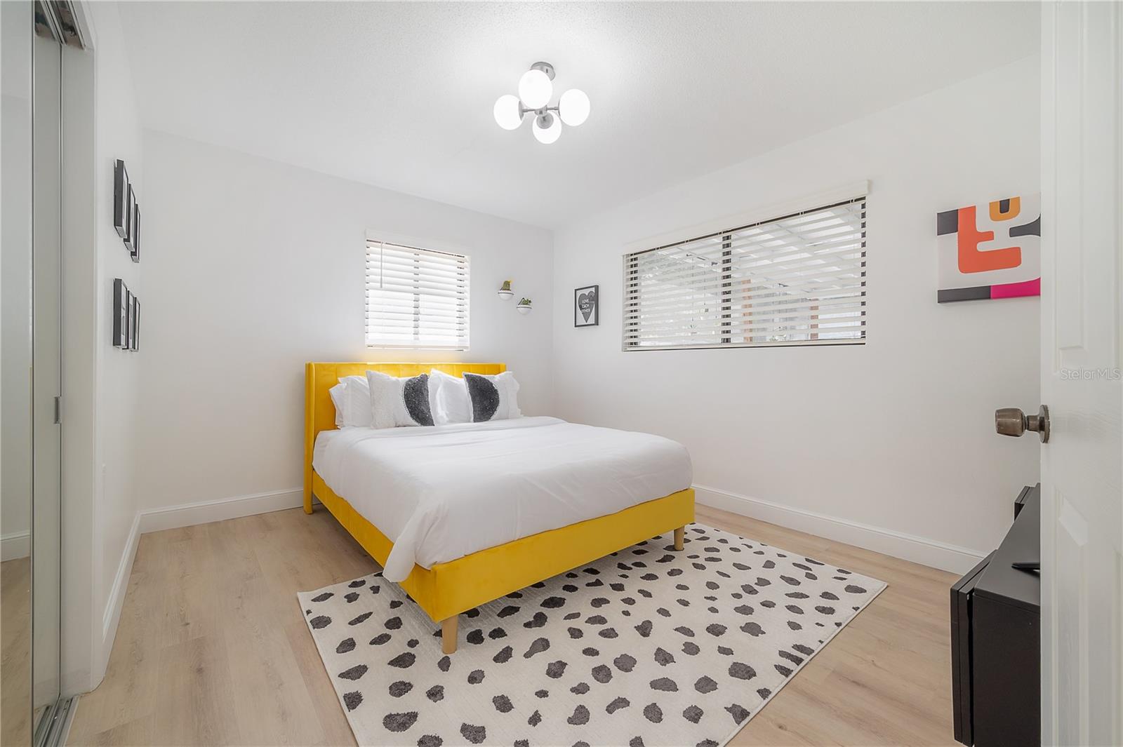 MANHATTAN MANOR REV - Residential Lease