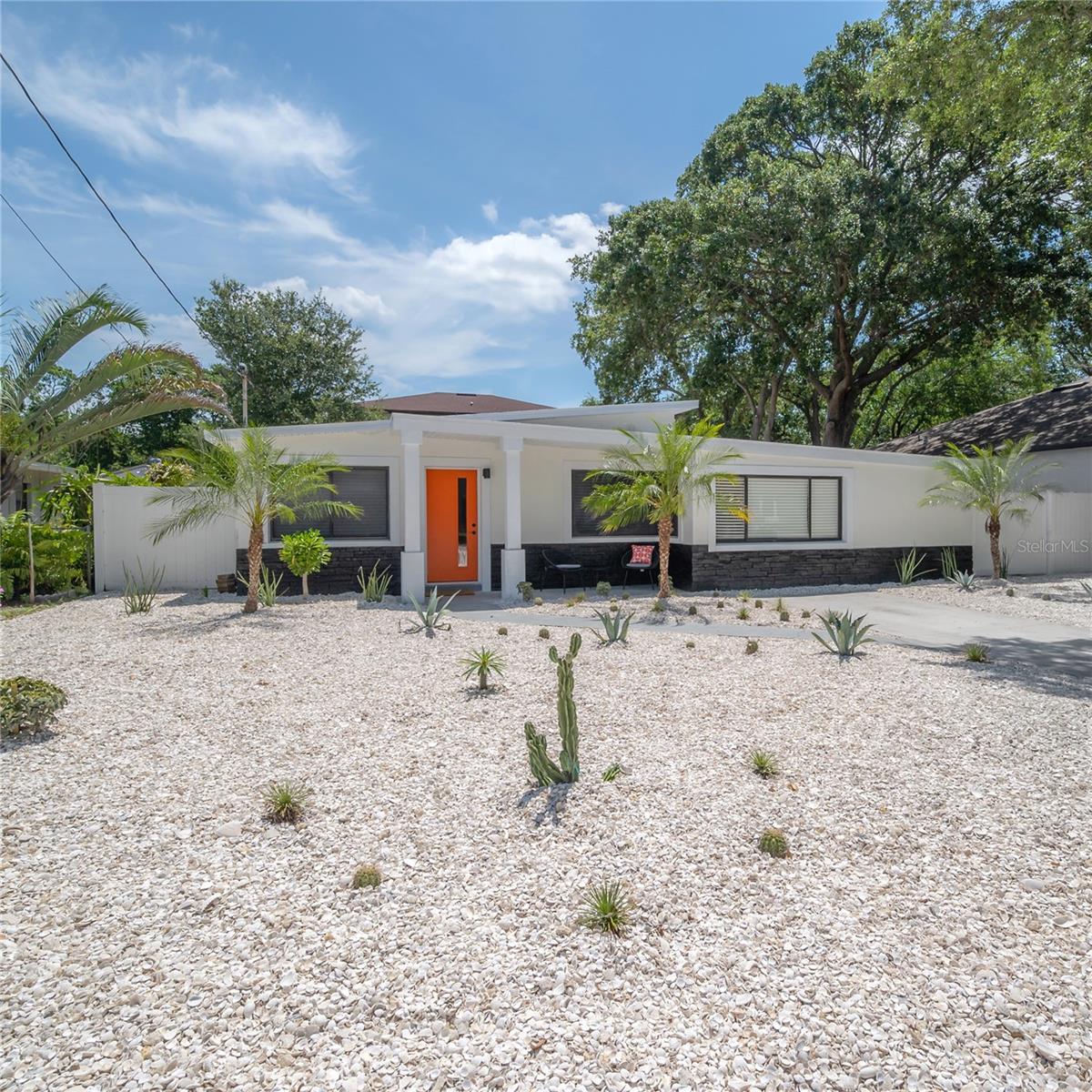 MANHATTAN MANOR REV - Residential Lease