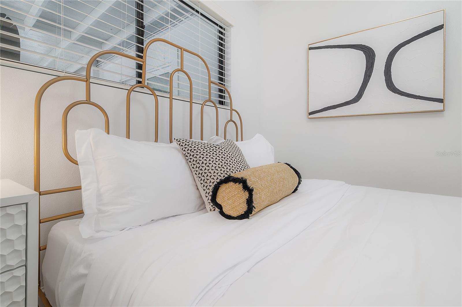 MANHATTAN MANOR REV - Residential Lease