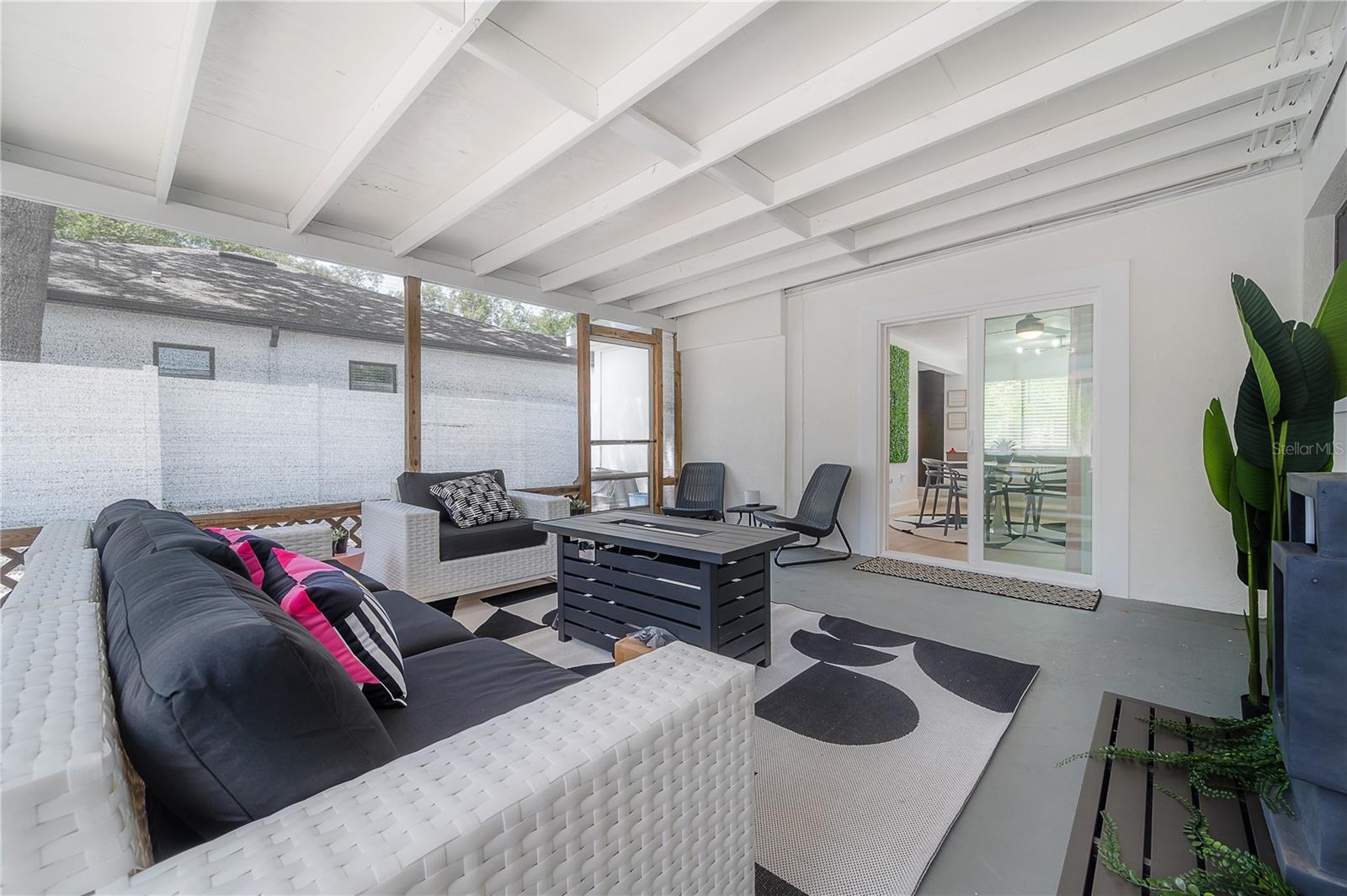 MANHATTAN MANOR REV - Residential Lease