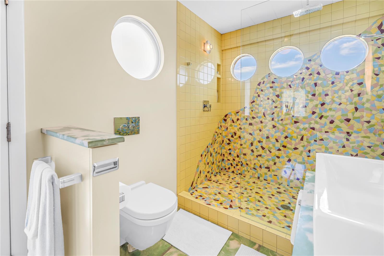 LING-A-MOR ADD - Residential