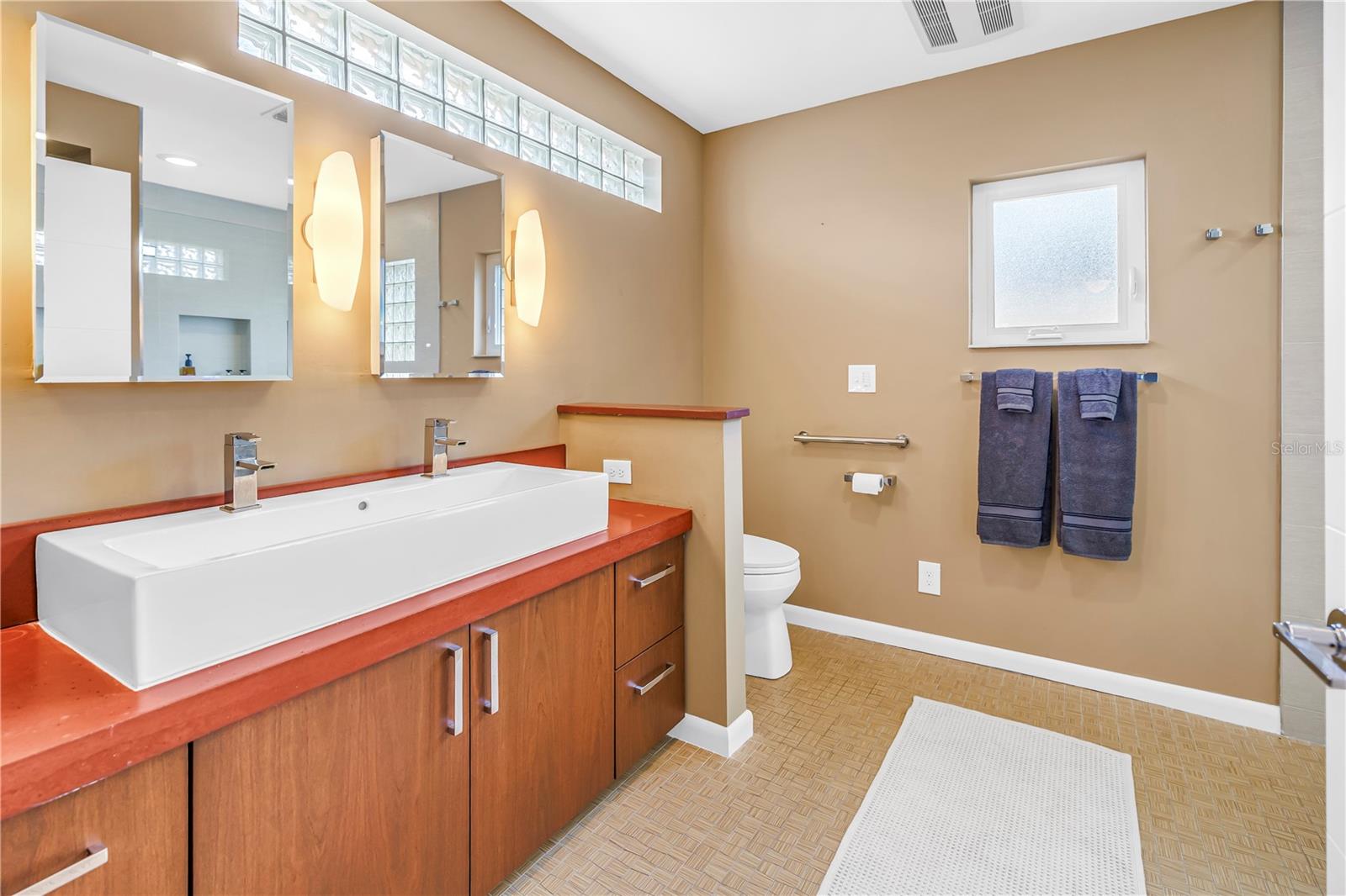 LING-A-MOR ADD - Residential