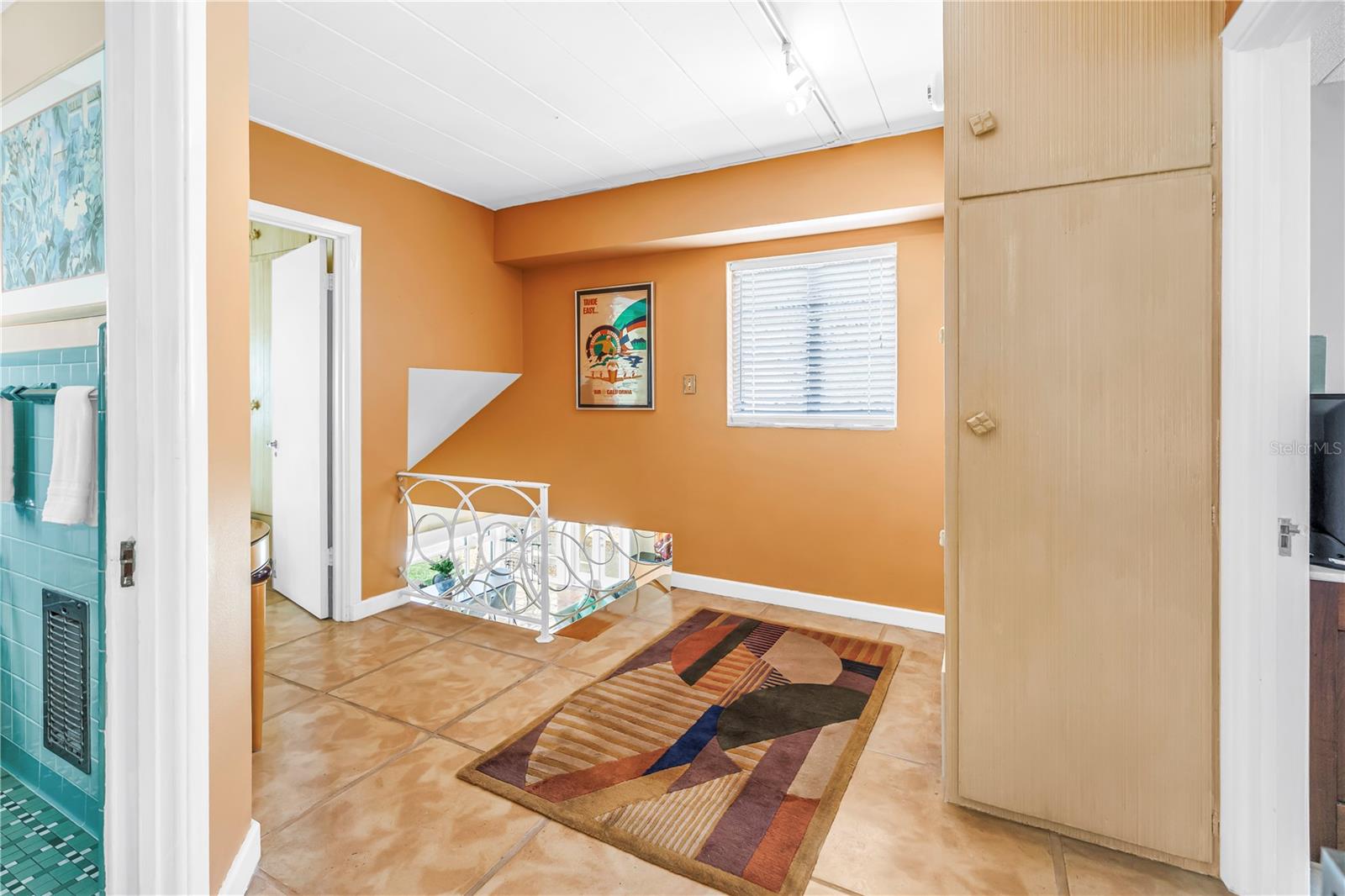 LING-A-MOR ADD - Residential