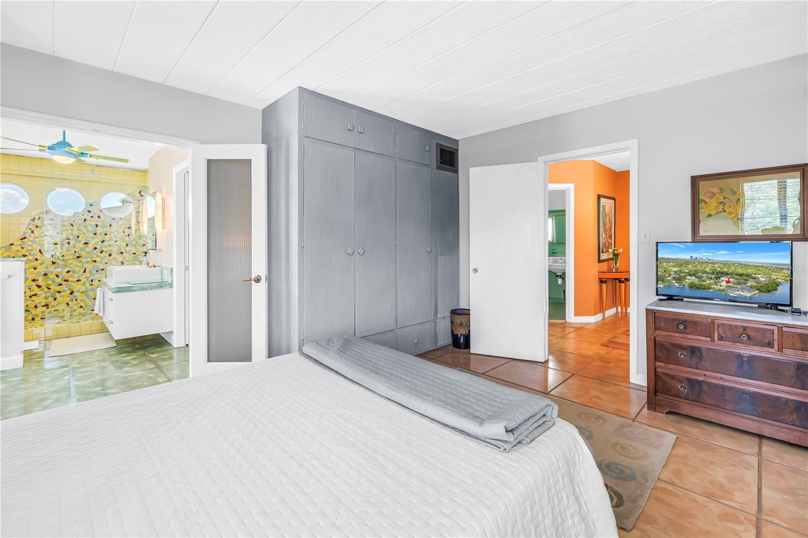 LING-A-MOR ADD - Residential